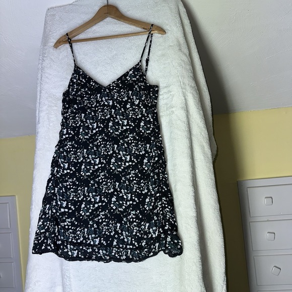 Aritzia Sunday Best Babydoll Sexton Camisole Mini Dress Black Floral Cottagecore - Picture 2 of 10